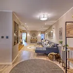 Modern Loft - Bright - Near Valletta Daire Msida