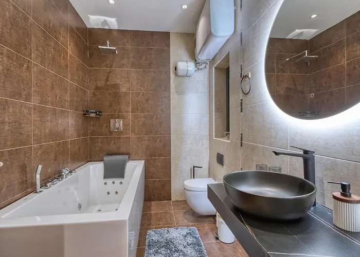 Modern Loft - Bright - Near Valletta مسيدا